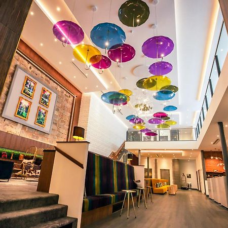 Sandman Signature Aberdeen Hotel & Spa Екстер'єр фото
