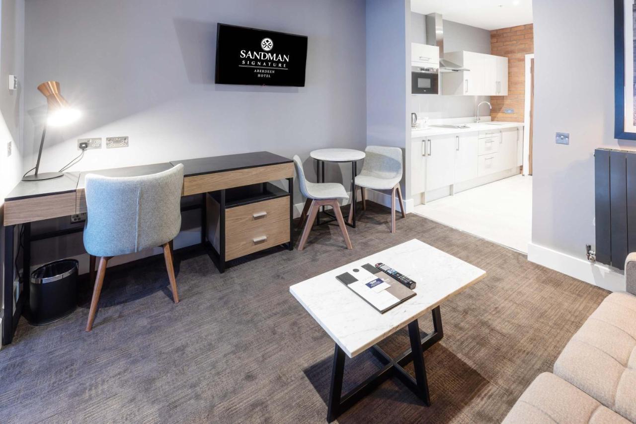 Sandman Signature Aberdeen Hotel & Spa Екстер'єр фото