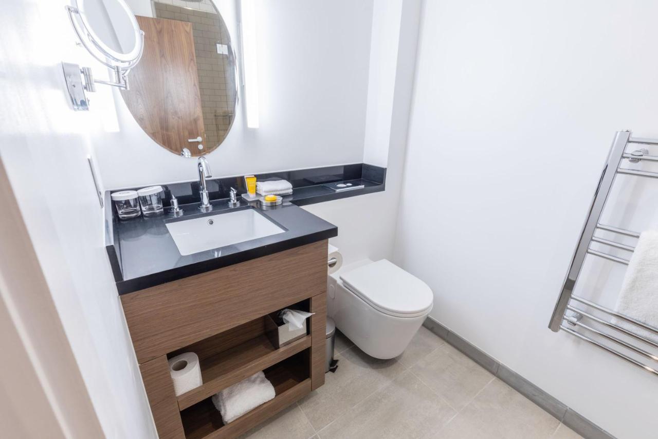 Sandman Signature Aberdeen Hotel & Spa Екстер'єр фото