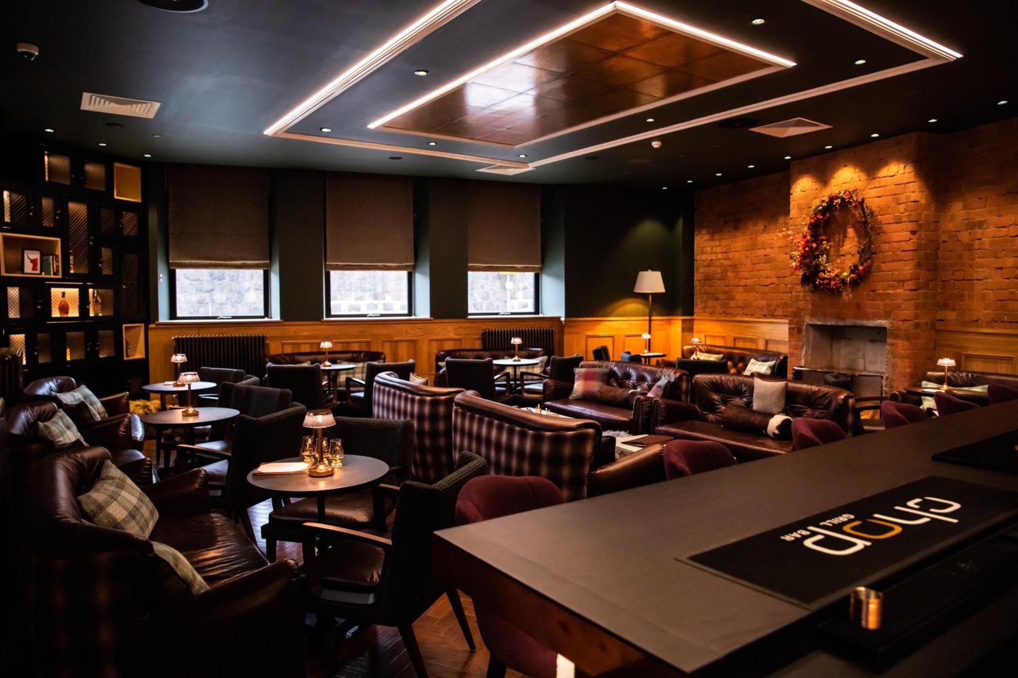 Sandman Signature Aberdeen Hotel & Spa Екстер'єр фото